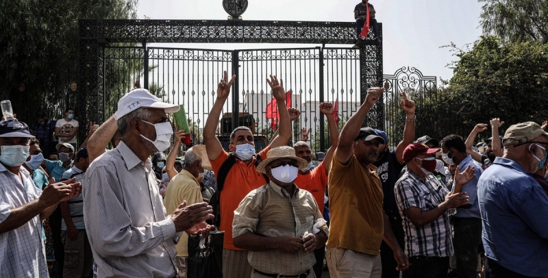 Тунис: попытка переворота по египетскому сценарию?